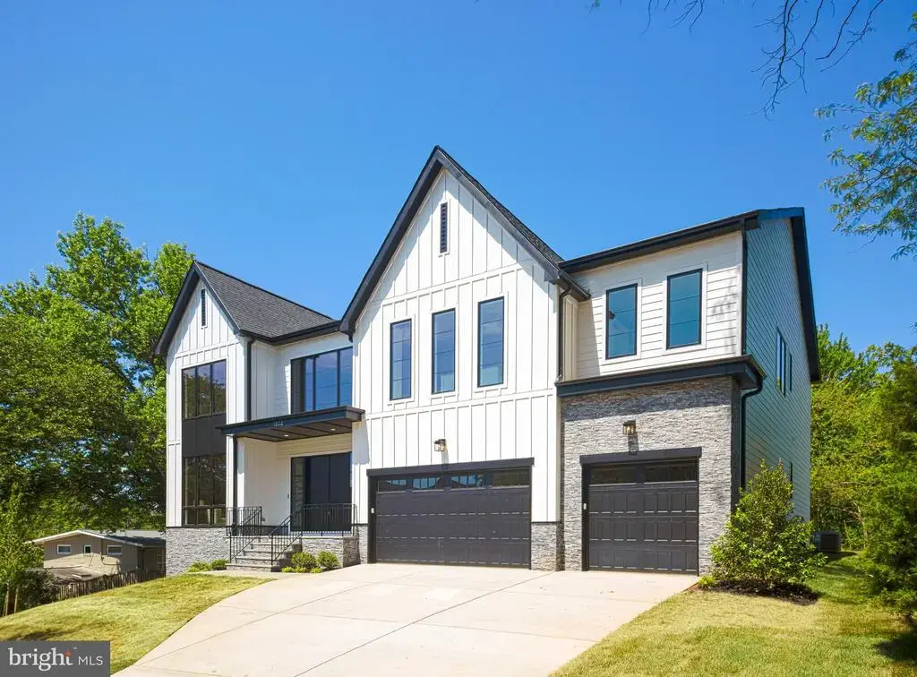 1806 Barbee St, MCLEAN