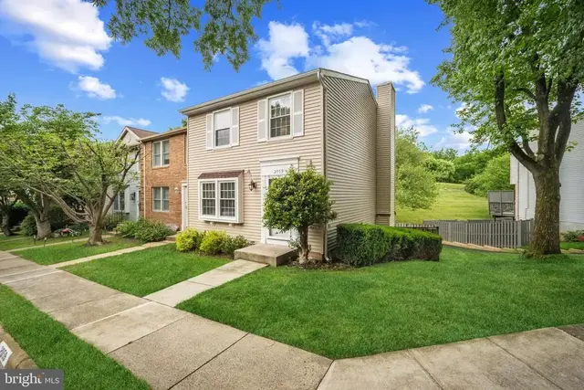 2059 Gervais Dr, Falls Church