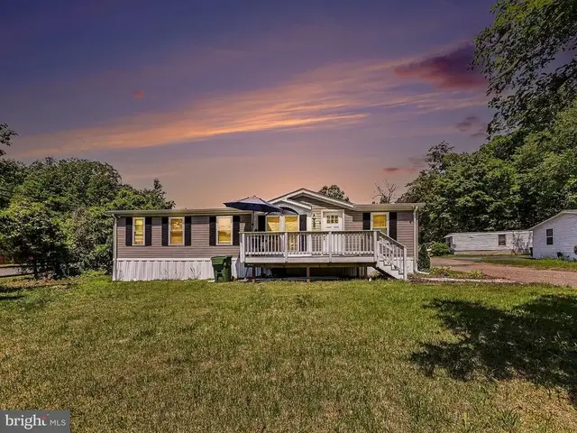 28 Castle Ct, Stafford