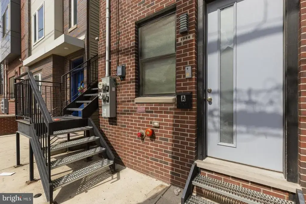 1944 N 8th St, PHILADELPHIA