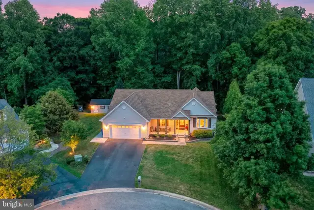 341 India Dr, Smyrna