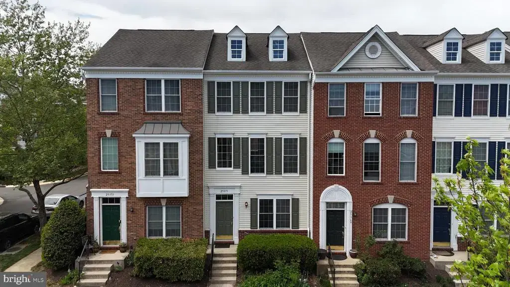 25371 Shipley Terrace, CHANTILLY