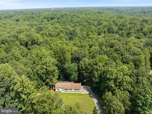 37362 E Spicer Dr, Mechanicsville