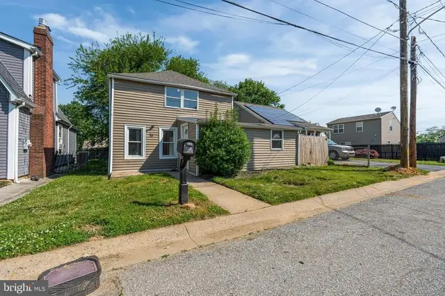 16 Tyrone Ave, New Castle