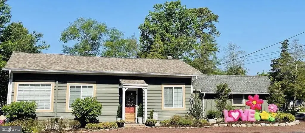 124 Mckendimen Rd, MEDFORD