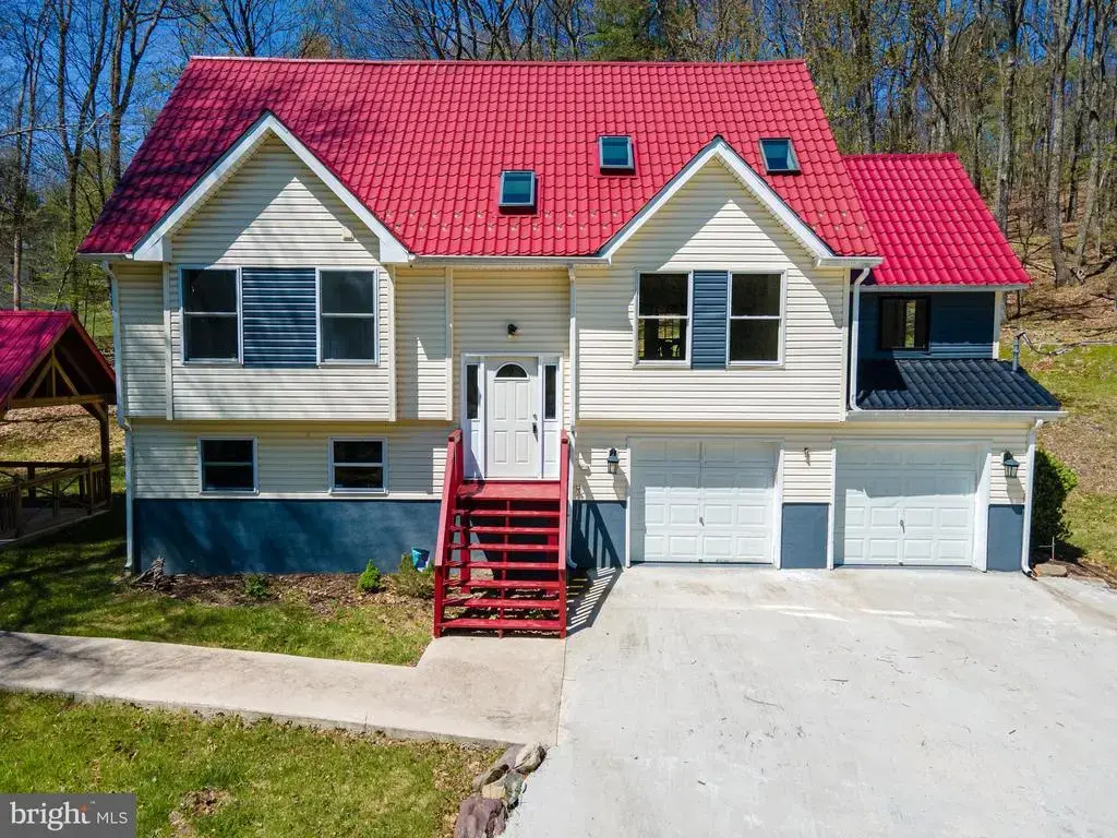 57 Lake Ln, EAST STROUDSBURG
