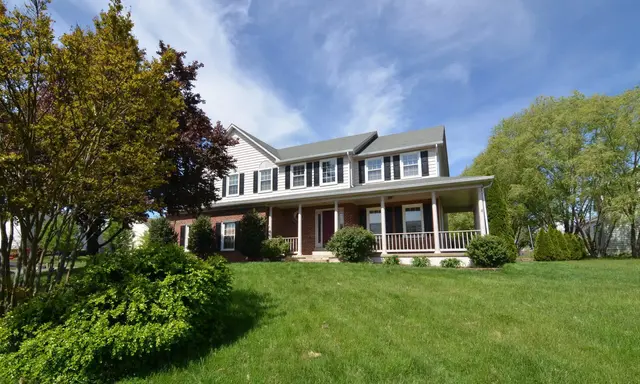 43493 Golden Meadow Cir, Ashburn