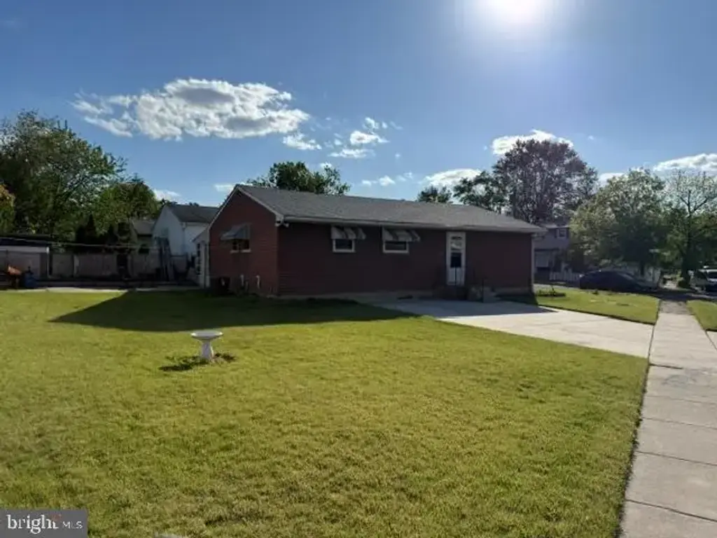 8436 Stow Rd, PENNSAUKEN