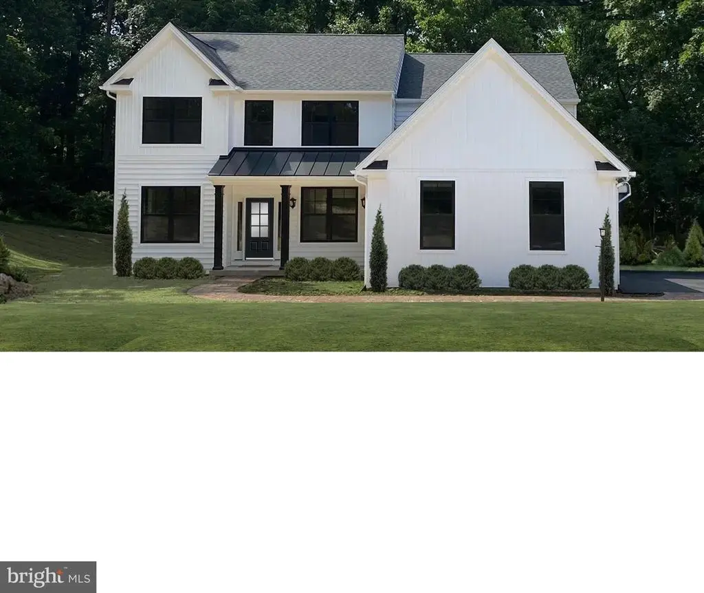 217 E Branch Rd, SELLERSVILLE