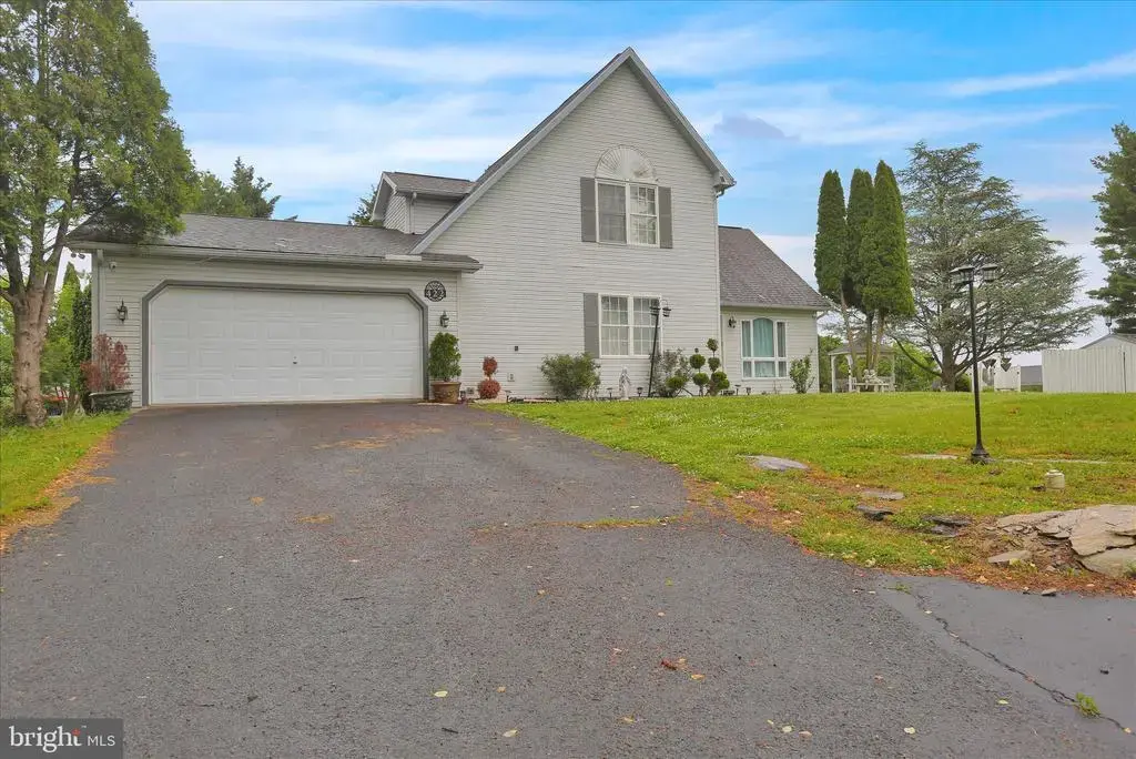 422 Noble St, KUTZTOWN