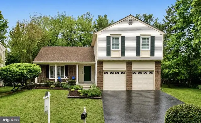 302 Bostwick Ln, Gaithersburg