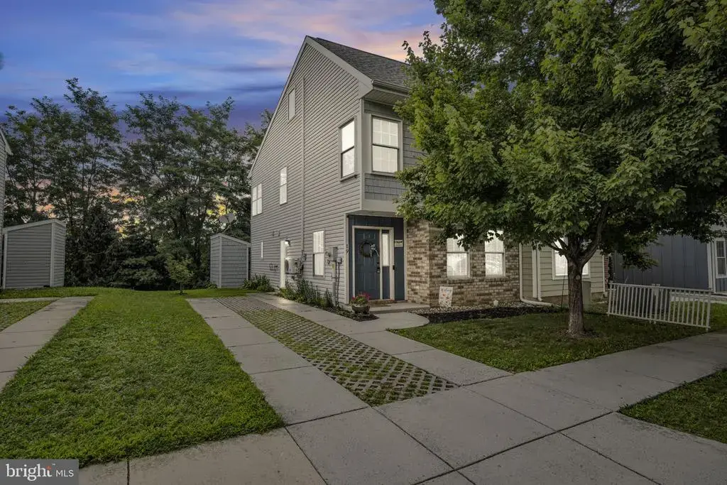 19 Parkview Dr, CARLISLE
