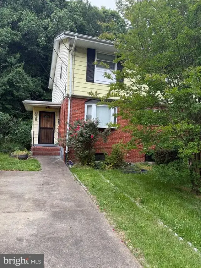 838 Booker Dr, Capitol Heights