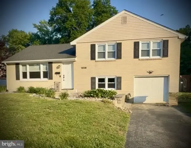 1208 Winstead Rd, Wilmington