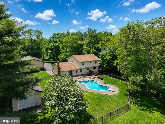 7222 Patton Drive, Woodbine