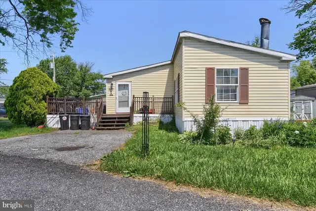 320 Caravan Ct, Middletown