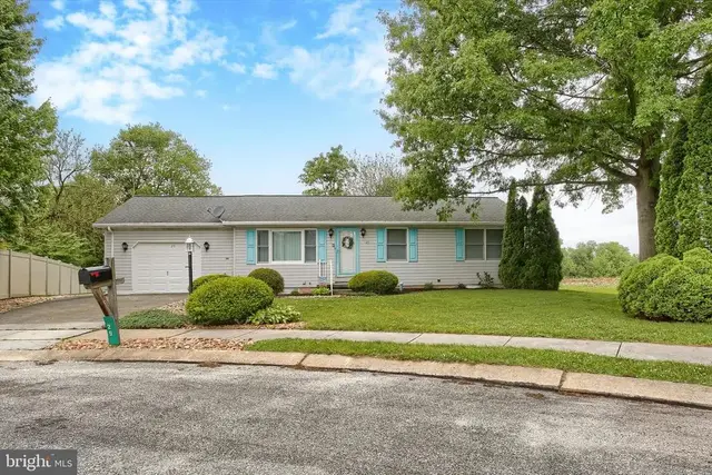 29 Hughes Dr, Abbottstown