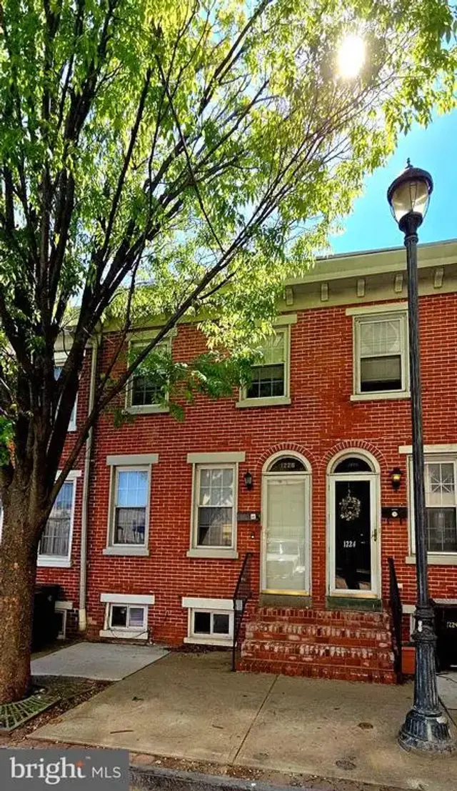 1226 N Walnut St, Wilmington