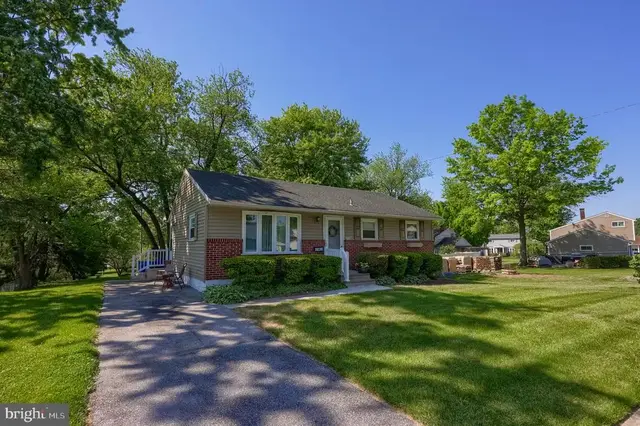 3840 Hearthstone Ct, York