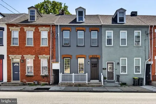 823 N Queen, Lancaster