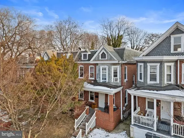 2404 Washington St, Wilmington