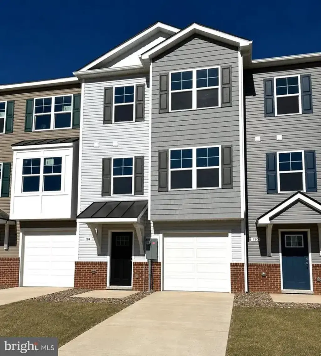 184 Guatemala Dr, MARTINSBURG
