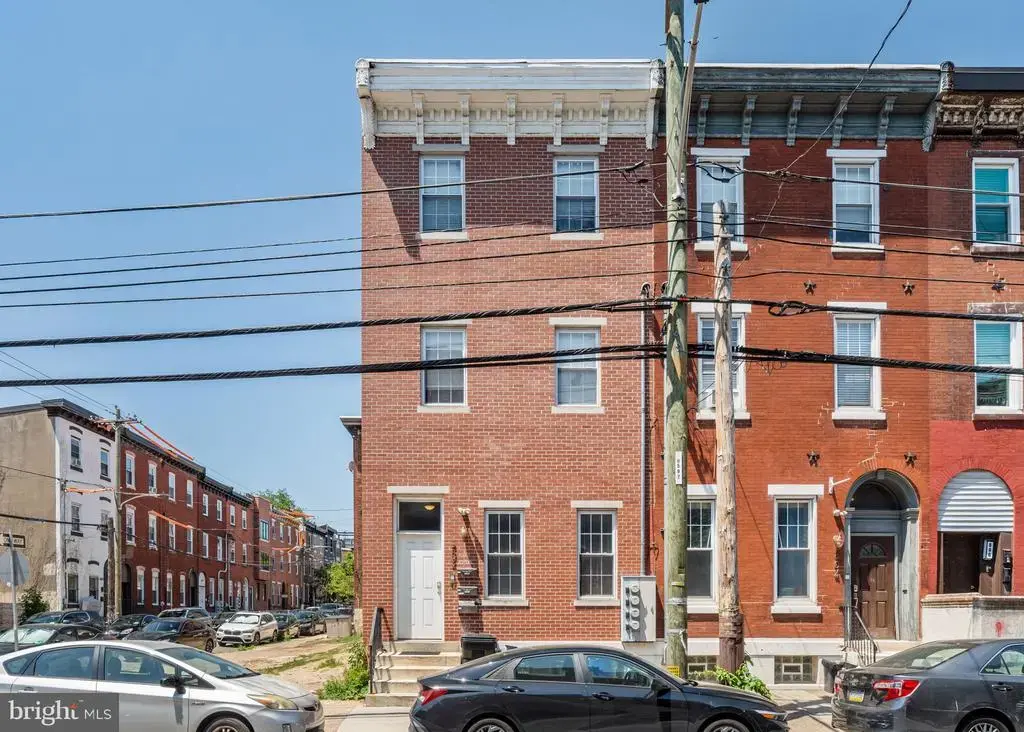 802 N 16th St, PHILADELPHIA
