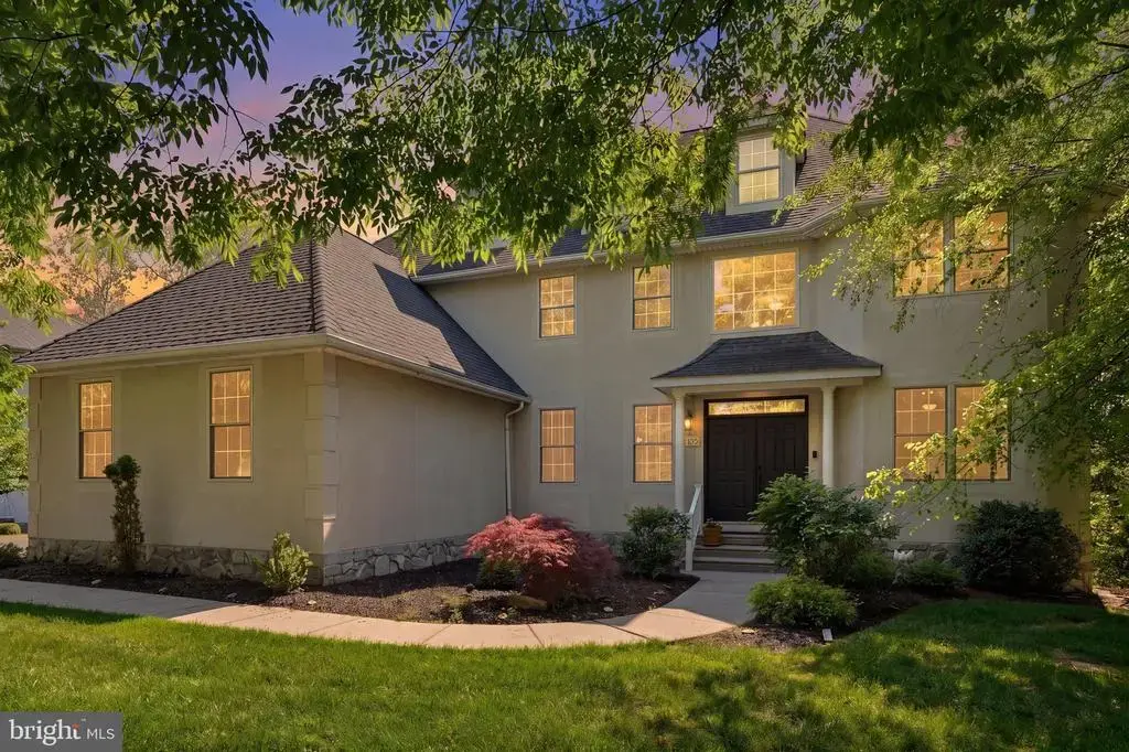 1203 Crespo Ln, BENSALEM