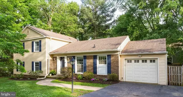 3803 Stoneybrooke Ct, Alexandria