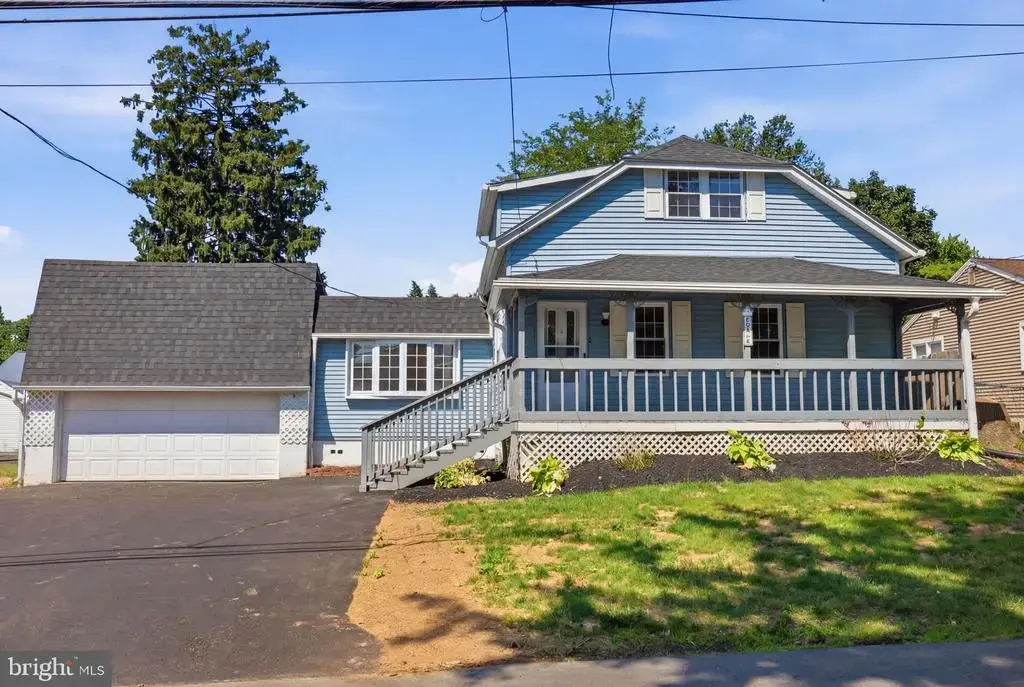 526 Cambria Ave, BENSALEM