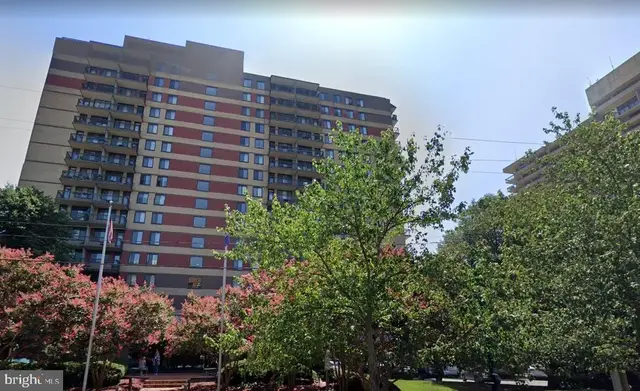 801 N Pitt St #1410, Alexandria
