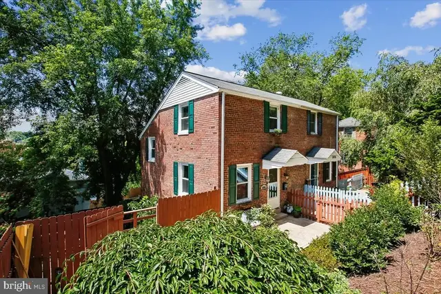 3804 Kemper Rd, Arlington