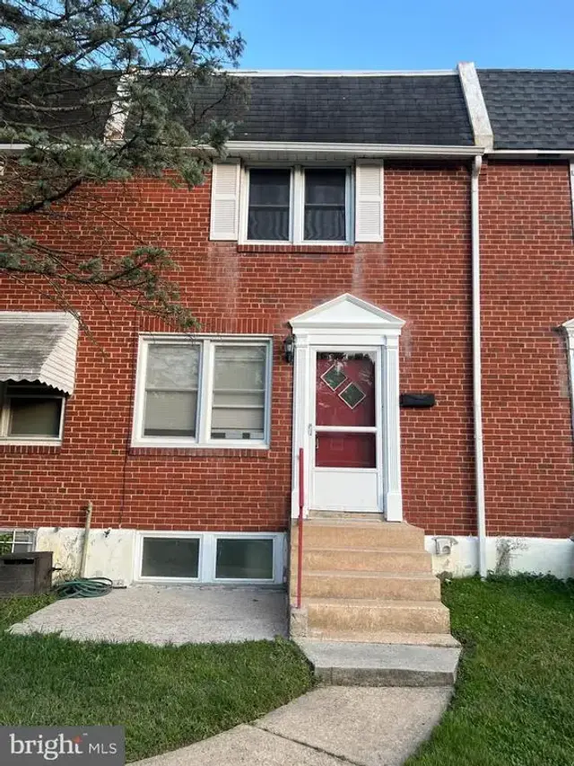 192 Madison Dr, Newark
