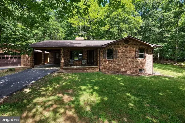 2416 Newport Rd, Shenandoah
