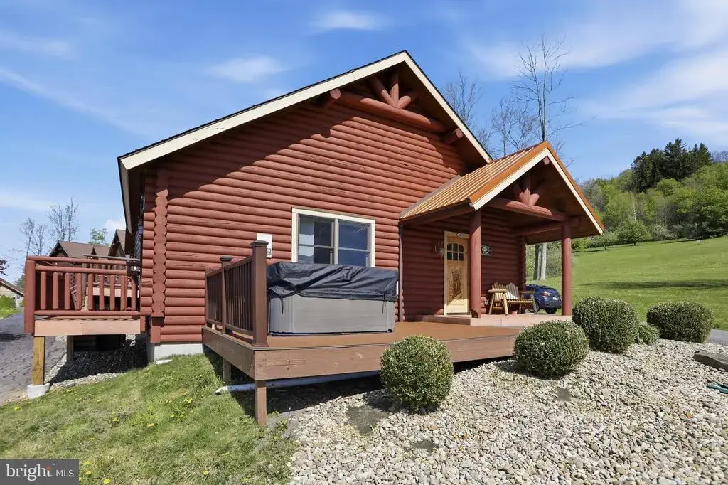 161 Cabin Lodge Rd, MC HENRY