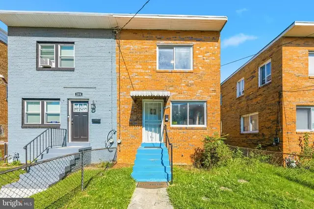 206 53rd St Ne, Washington