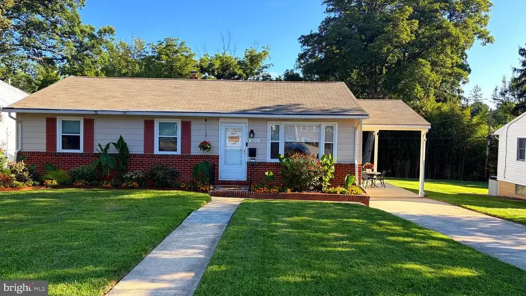 300 Church Cir, LINTHICUM HEIGHTS