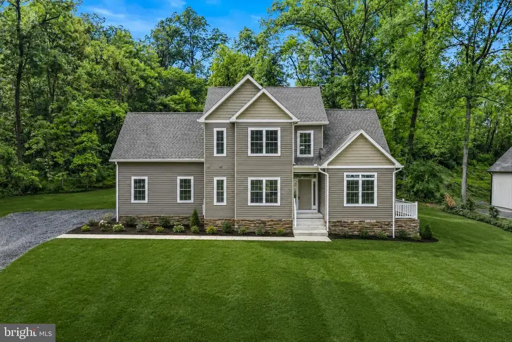 84 Huntsville Ct, MARTINSBURG