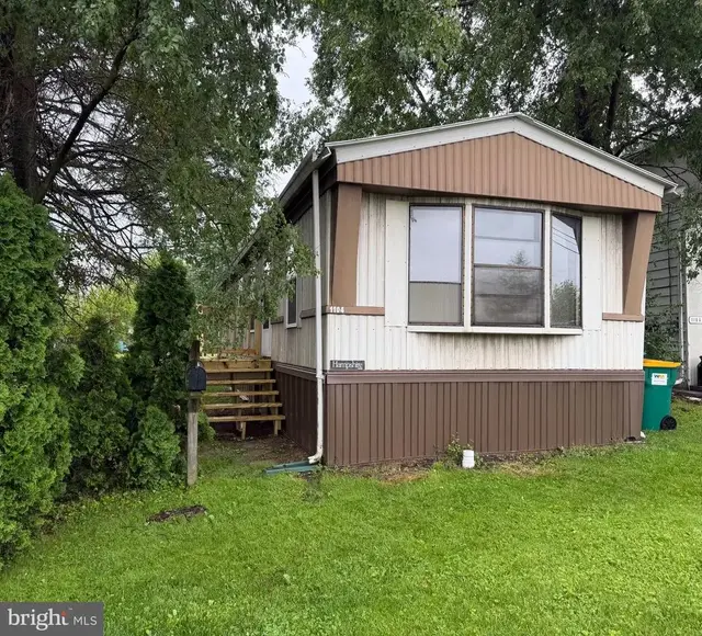 1104 W Elm Ave W, Hanover