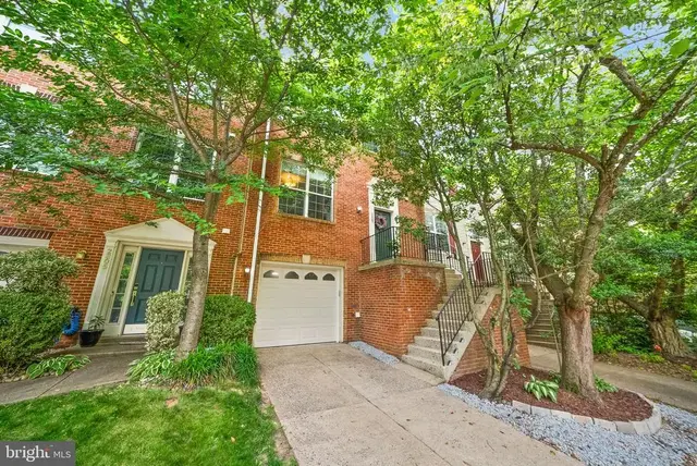 2807 Roesh Way, Vienna