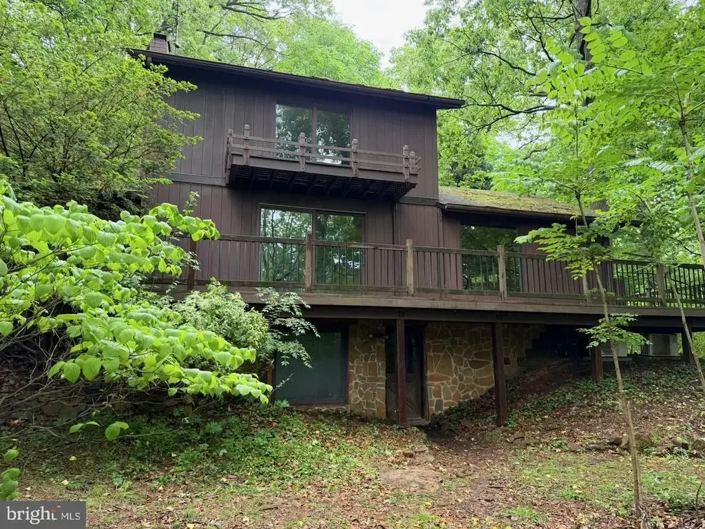 10 Ryanford Rd, SCHWENKSVILLE