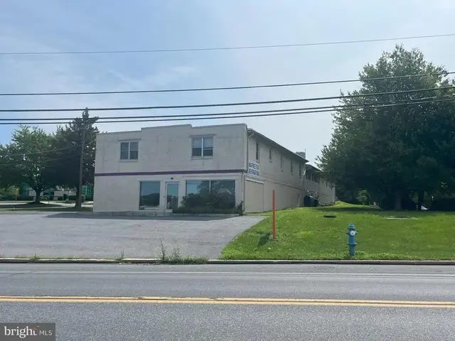 560 S Reading Rd, Ephrata