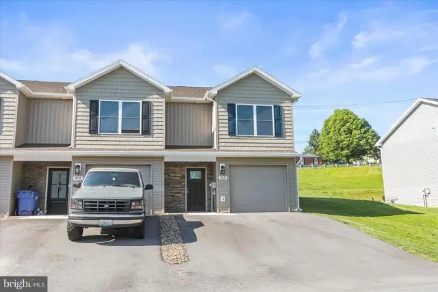 8820 Hillside Way, Waynesboro