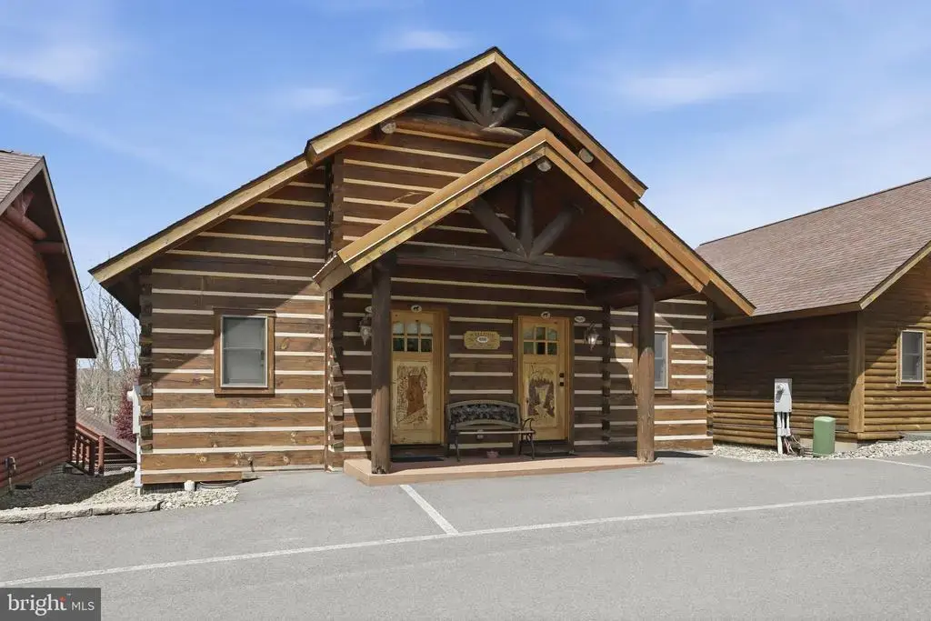 171 Cabin Lodge Rd, MC HENRY