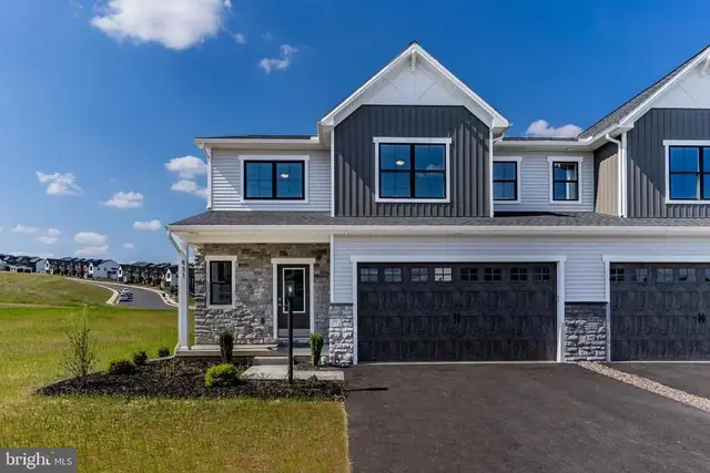 671 Brittany Drive, Mechanicsburg