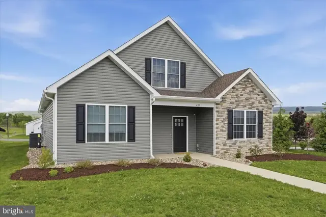 201 Moonlight Dr, Frostburg