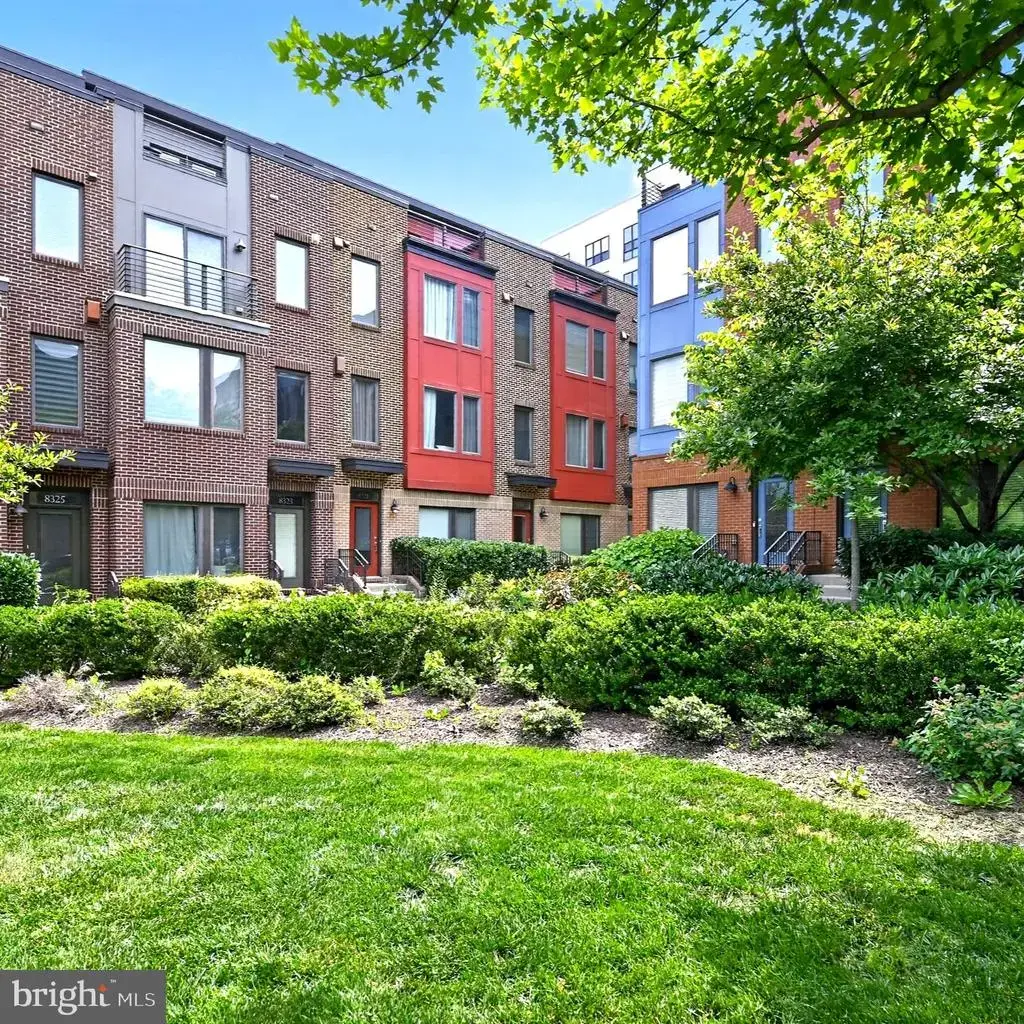 8319 Looking Glass Way, FAIRFAX