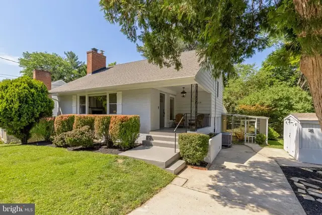 10210 Carroll Pl, Kensington