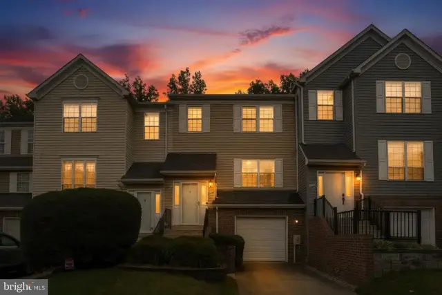 6102 Little Foxes Run, Columbia
