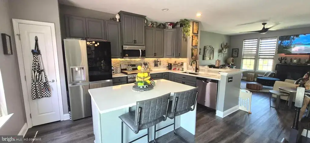 70 Village Green Ln, SICKLERVILLE